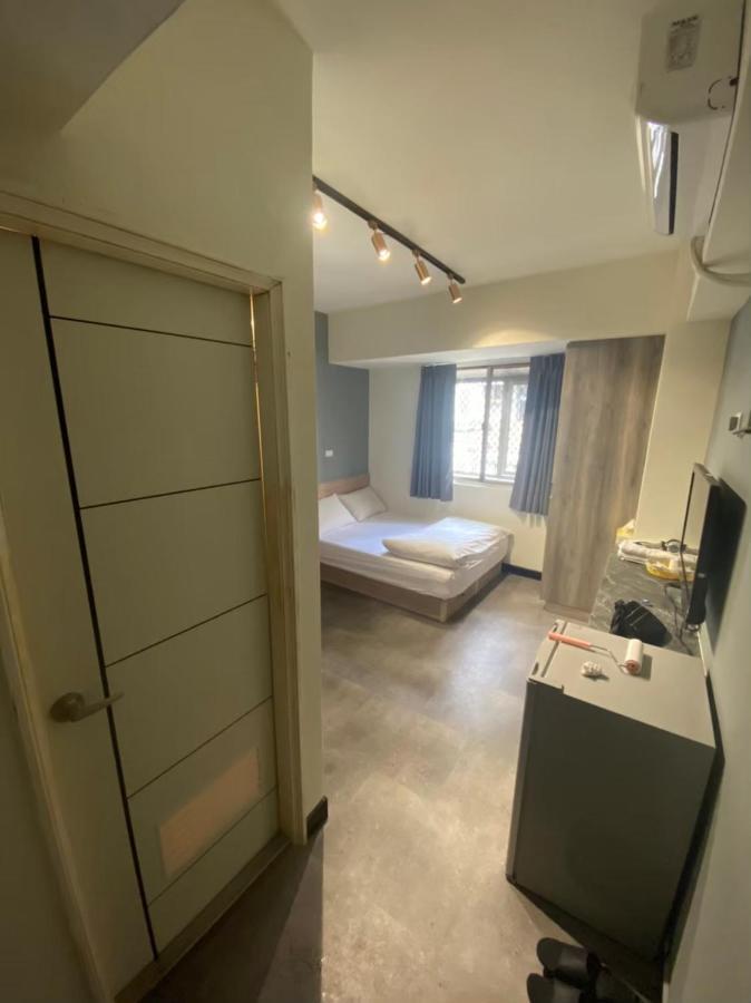 Fengjia Gift Box Homestay Тайджун Екстериор снимка