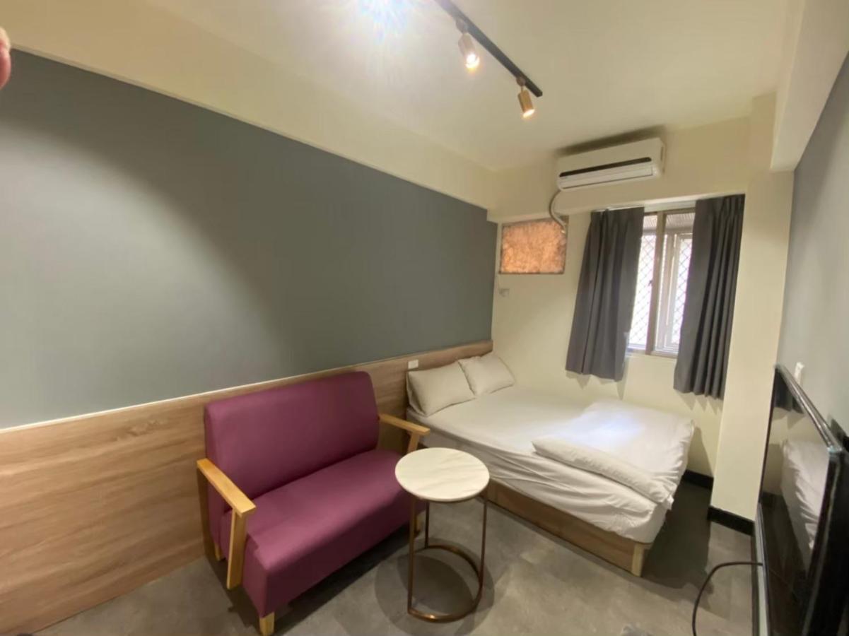Fengjia Gift Box Homestay Тайджун Екстериор снимка
