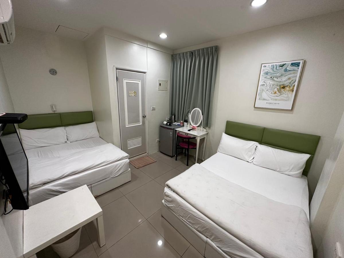Fengjia Gift Box Homestay Тайджун Екстериор снимка