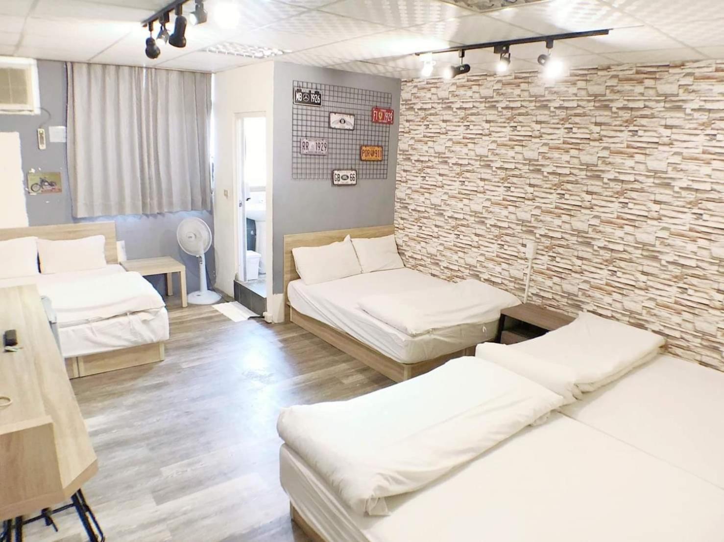 Fengjia Gift Box Homestay Тайджун Екстериор снимка
